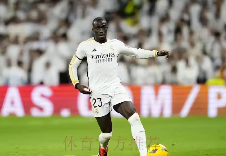 皇马希望明夏4000万签戴维斯 最高不超过5000万